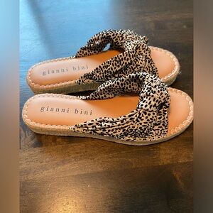 Gianni Bini Leopard Slide Boho Wedge Sandals Espadrille Size 9